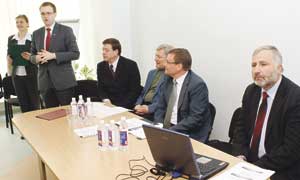 Diskusiją apie švietimo reformą inicijavo V. Gapšys.